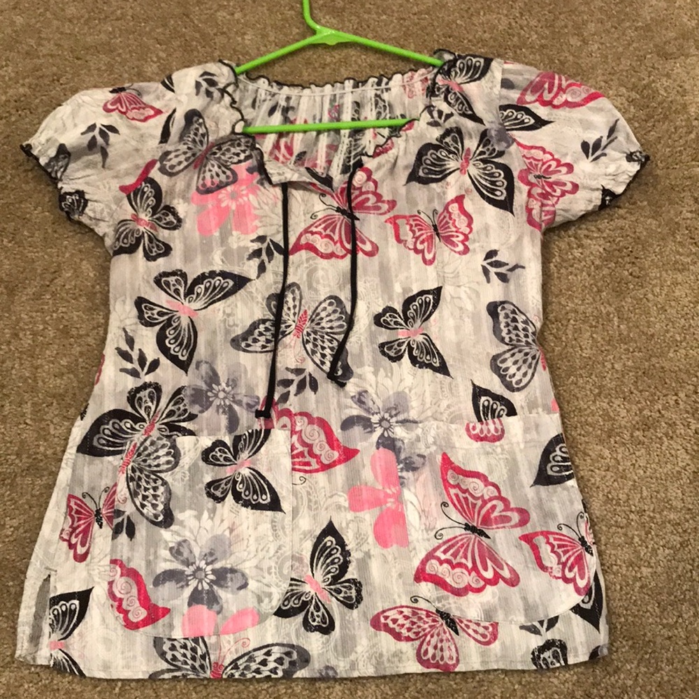 Butterfly 🦋 scrub top!